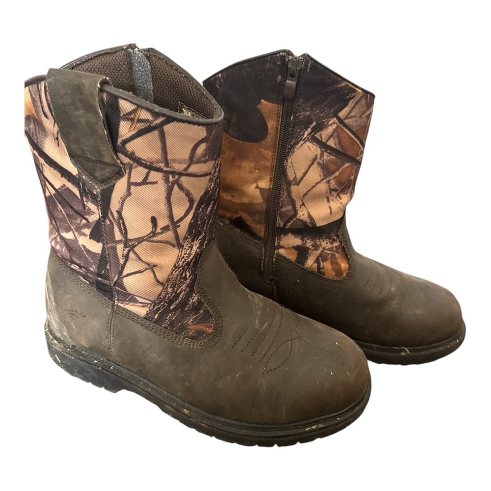 Boys Size 4 1/2 Camouflage and Brown Barn Boots